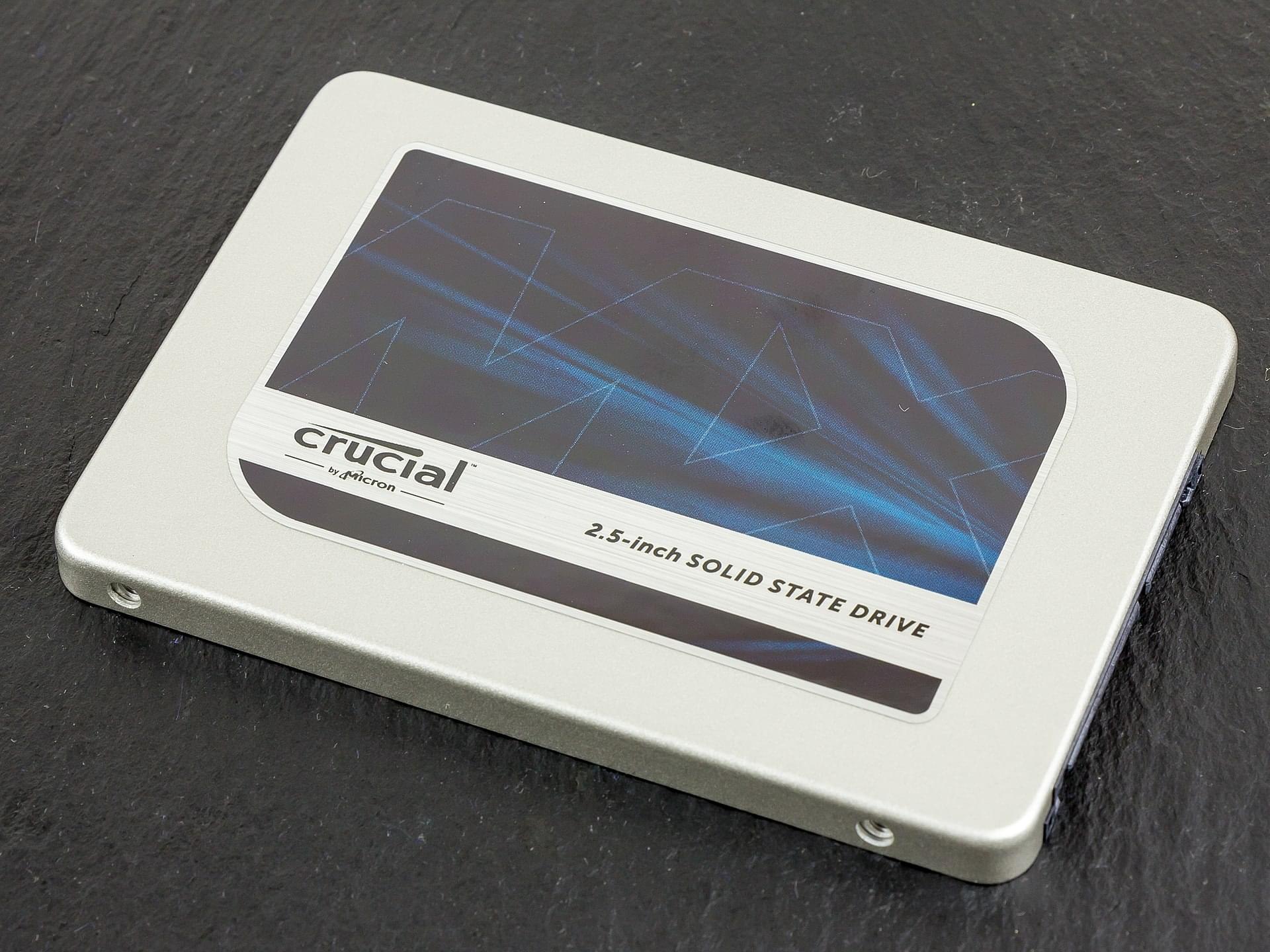 1920px-Crucial_SSD_MX300_525GB-8478